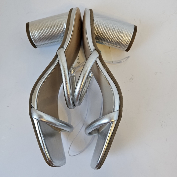 NWT A NEW DAY WOMENS CASS SANDAL HEELS METALLIC SILVER SZ 7.5 PROM WEDDING - Picture 3 of 5